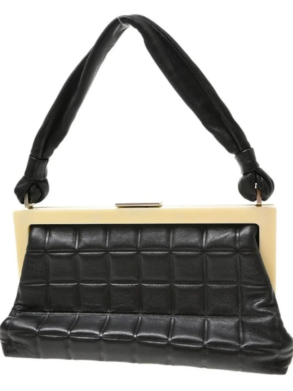 CHANEL outside 	a